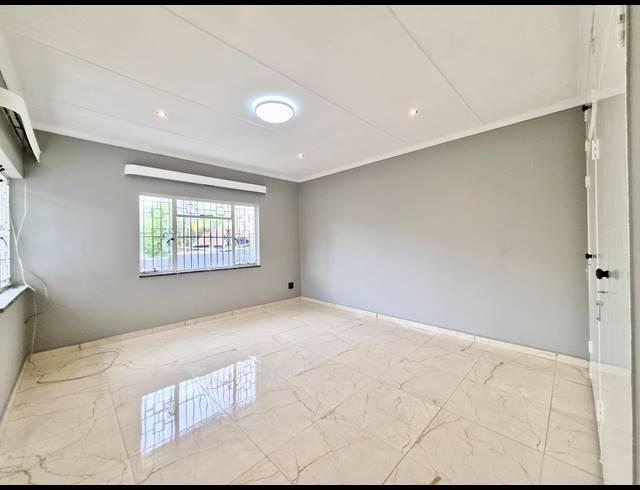 3 bed property to rent in ILLIONDALE